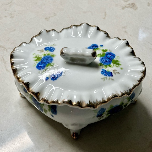 DIAMOND FINE CHINA, TRINKET BOX. MADE OF PORCELAIN WITH A LUSTERWARE FINISH. - Picture 12 of 12